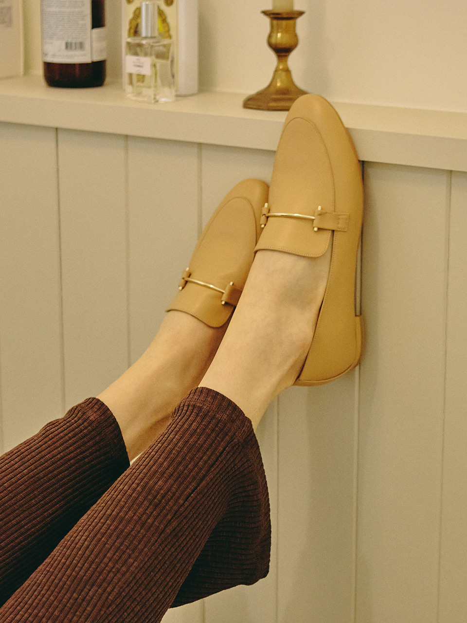[3day delivery] Mrc052 Gold Pin Loafer (Nude Beige)