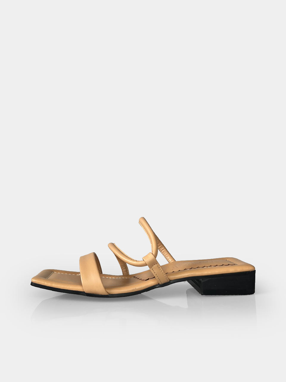 [Out of stock] Mrc067 Curve Flat Sandal (Nude Beige)